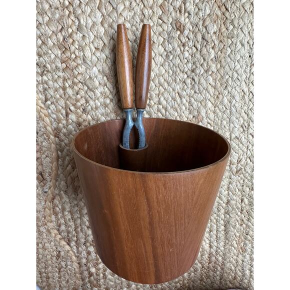 Mid Century Scandinavin Modern Rainbow Sweden Teak Bucket Nut Cracker Set wood - Picture 14 of 16